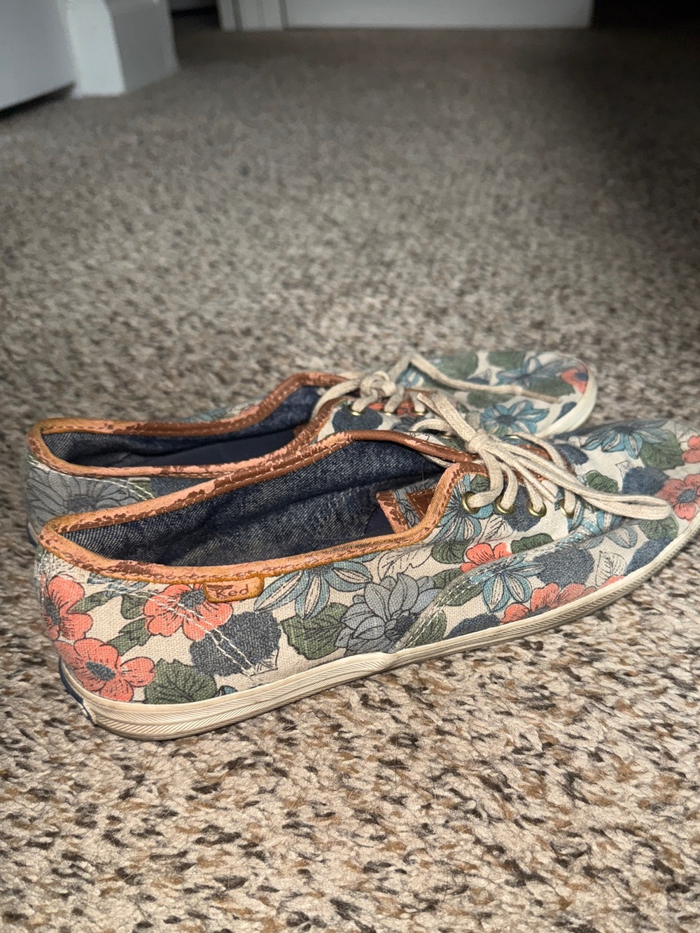 Keds Floral Pattern Women’s shoe